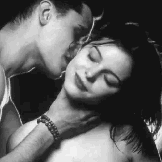 joysnightclub:  youngsugardaddy95:  Neck kisses can make your day 10000 times better..Reblog