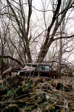roberthenrya:  Abandoned Car