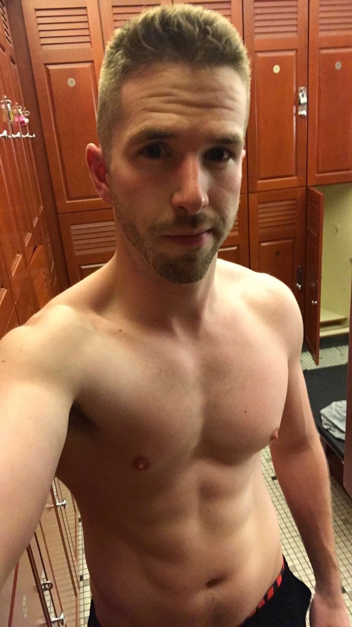 ryguy1788:  Just some shameless gym progress selfies! So proud of my progress and