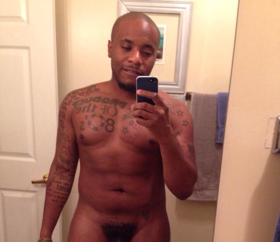 hotthickboys:  Anonymous Submission Follow the Blog http://hotthickboys.tumblr.com/(kik
