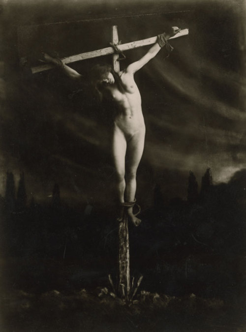 historyofbdsm:  metalonmetalblog:  Frantisek Drtikol  There’s an interesting sub-genre of crucified women in art. 