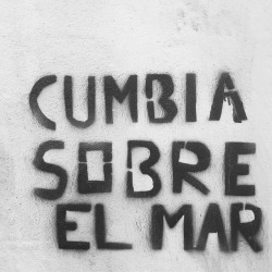“Cumbia sobre el mar” … #talkativewalls (en El Barrio)
https://www.instagram.com/p/BrC6EYVB5Dv/?utm_source=ig_tumblr_share&igshid=s061j83gv53j