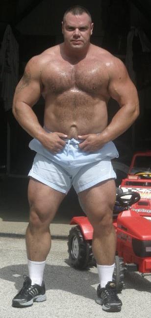 superbears:  So Type: Sexy Cute Bull