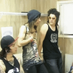 caraphernope:Vic and Jaime totally not fuelling Fuenciado [x]