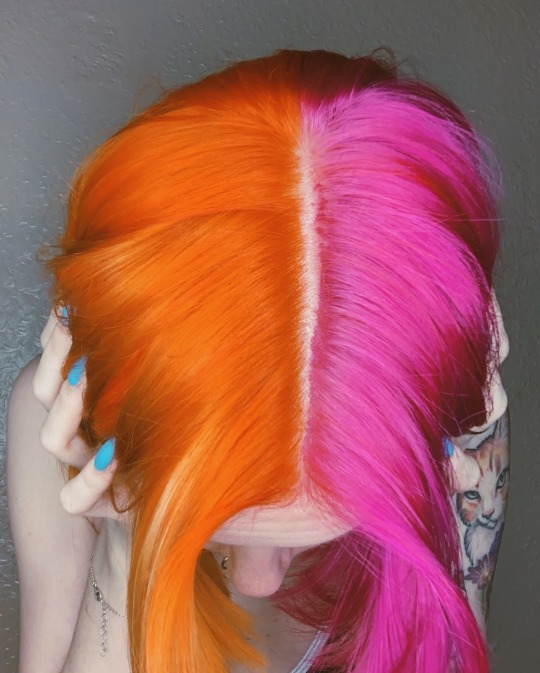 its-queengem:  Highlighter hair 💖🧡 adult photos