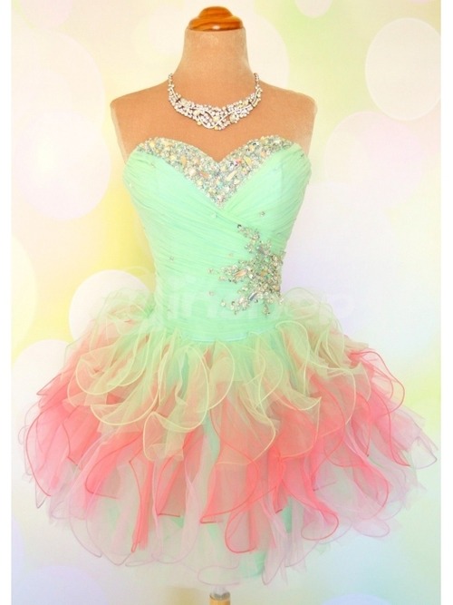 Green prom dress with sleeves