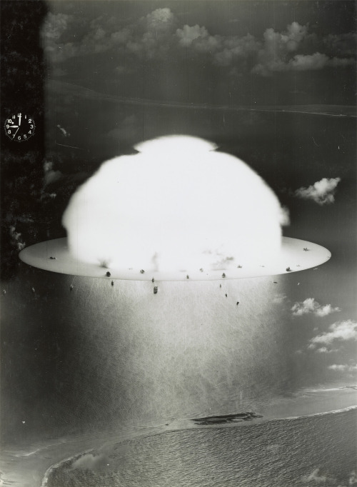 scanzen:Watch those ships obliterating.Operation Crossroads, Bikini Atoll, July 1946.source: Li