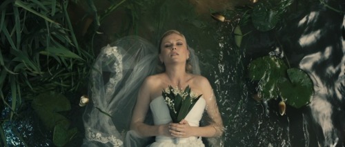 stressadilla:Melancholia (2011) dir. Lars adult photos