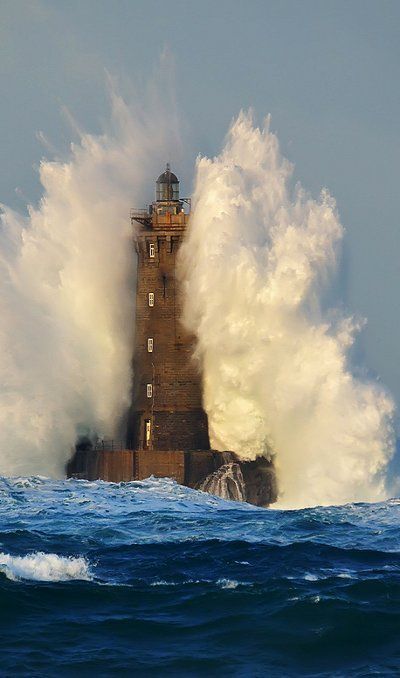 Le Phare du Four
Photographer unknown
This lighthouse is a channel marker sitting on the northwest coast of France on the St. Lawrence peninsula, near the town of Porspoder. It marks the boundary between the channel and the Atlantic ocean....