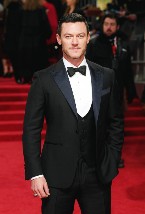 Luke Evans attends the 70th EE British Academy Film Awards at Royal Albert Hall on February 12, 2017