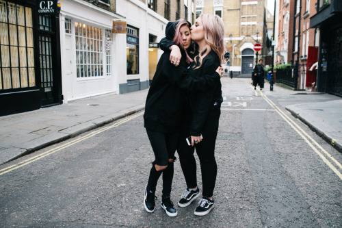 captainhanski:   @dropdeadclothingHannah Ray - twitter | instagram | blog | facebook | websiteblog p