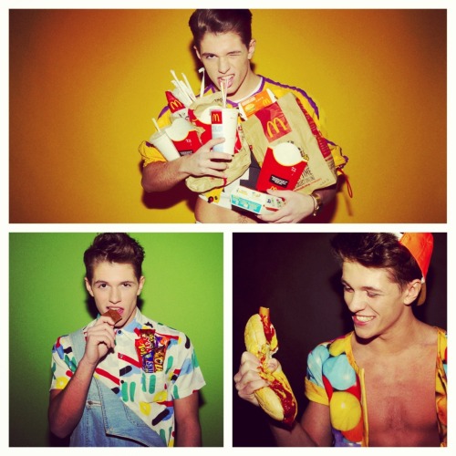 harknessphotography:  From todays fast food shoot coming soon! Watch this space….:)