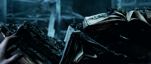 esmesqualor:A Series of Unfortunate Events season 3 → [1/7] The Slippery Slope: part 1