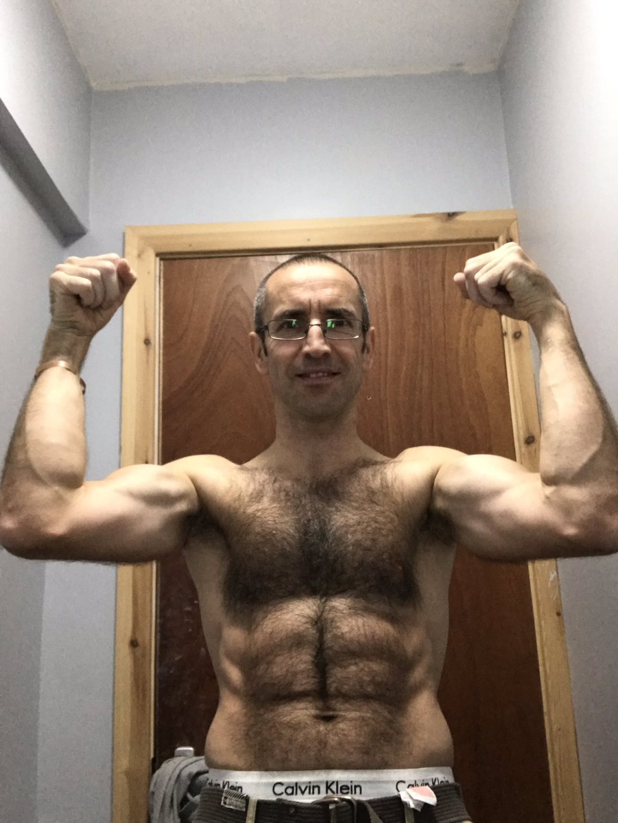 harrybacks:Actor James HootonEmmerdale’s Sam Dingle