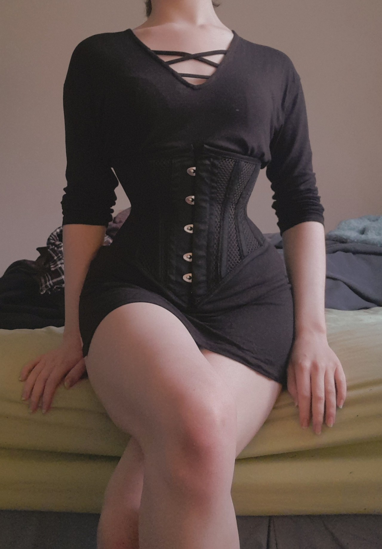 ninathompson:More waist training :)