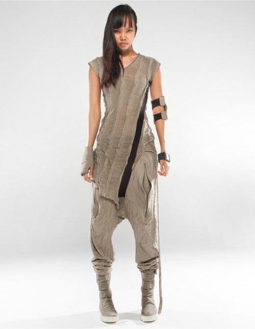 netzwerkdurchsetzungsgesetz: hostagesandsnacks: DEMOBAZA S/S 2016 #jakku scavenger chic