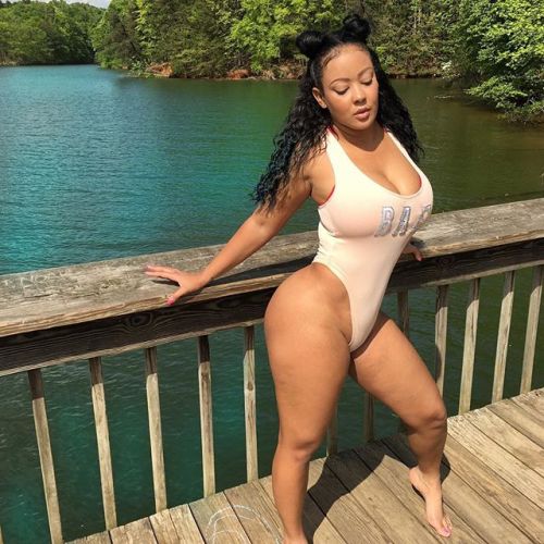 becausethighs:  BAE 🤑  