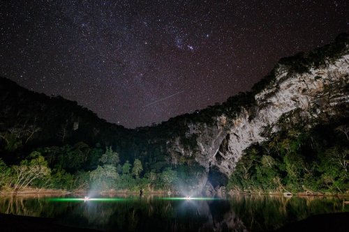 landscape-photo-graphy: Photographer Explores One of the Largest Underground Caves in the World Beij