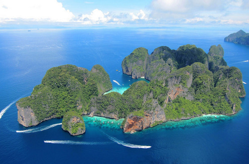 Location for the movie “The Beach”, Koh Phi-Phi Ley Island, Thailand (by Michael Gillam)