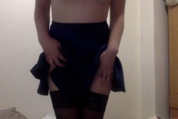nerd-nugget:  guess who loves her new skirt?