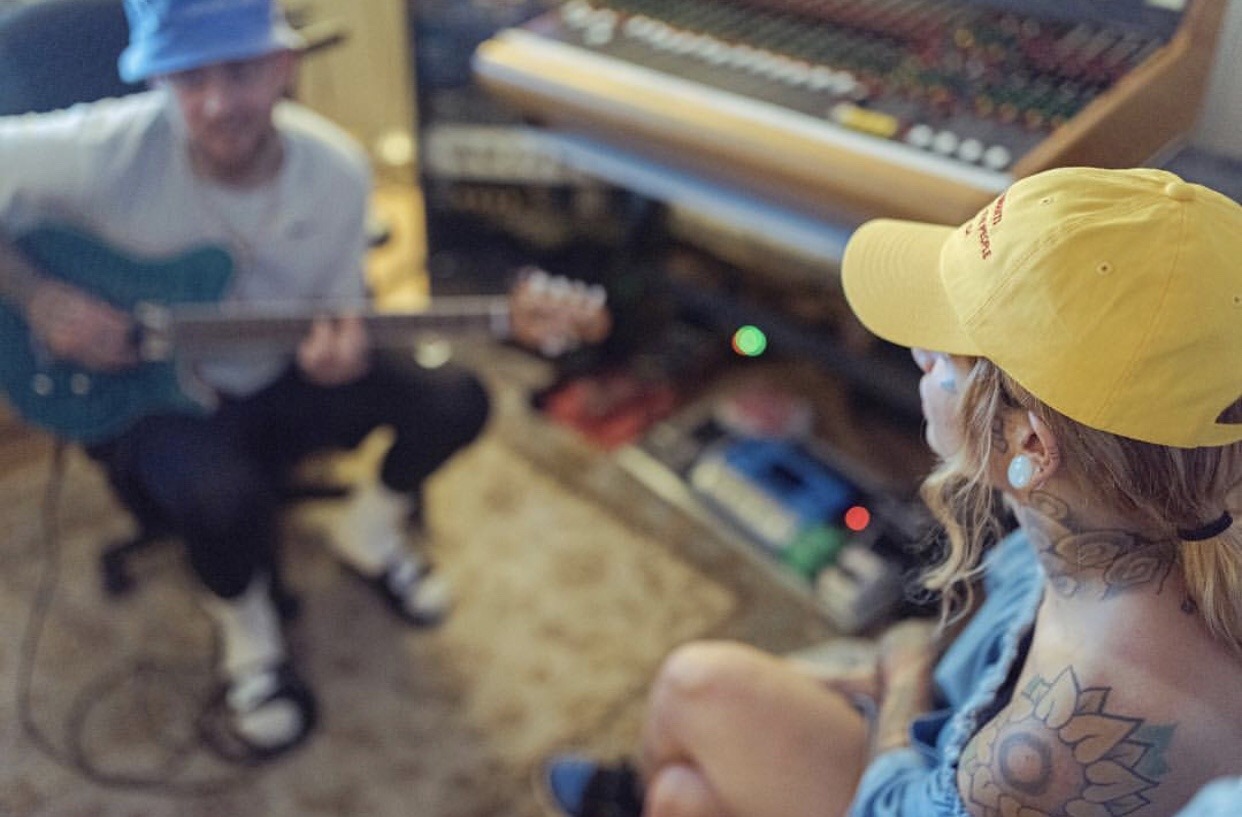 kehlanis-smile:  Kehlani in the studio with Mac Miller