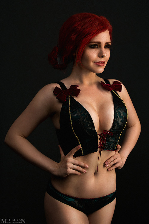 The Witcher: Wild HuntIris as YenneferTorie as KeiraFenix.Fatalist as Trissphoto by meYpu can buy an underwear like this here https://www.facebook.com/fdcosplayteam (email   fdcosplayshop@gmail.com )