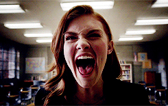 ashleywbenson:  “It literally makes me want to scream”Okay, then scream. Lydia scream!  