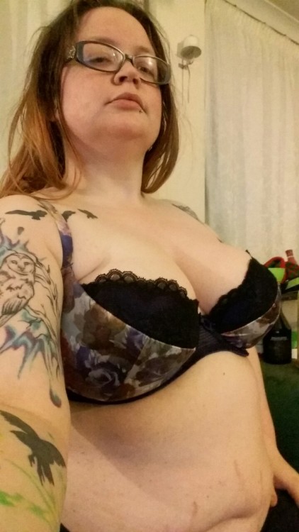 bisexualpiratequeen:  bisexualpiratequeen:  I have great Tits and a lovely fat belly  Not for porn blogs. Nope.   you can reblog this, or tell me in IM how nice I look, or how cool my tattoos are. Just don’t be a creep.