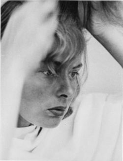 ffhum:  Ingrid Bergman, August 29, 1915 - August 29, 1982.   https://painted-face.com/