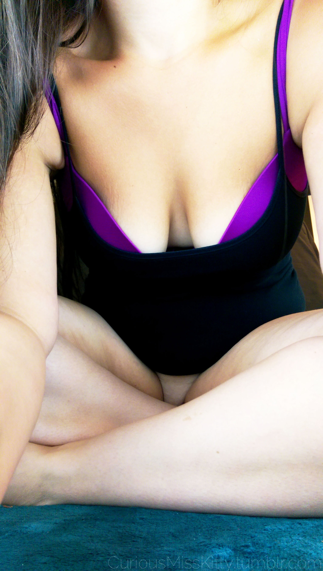 curiousmisskitty:  Any guesses what I need right now? ;)    That gape is coming