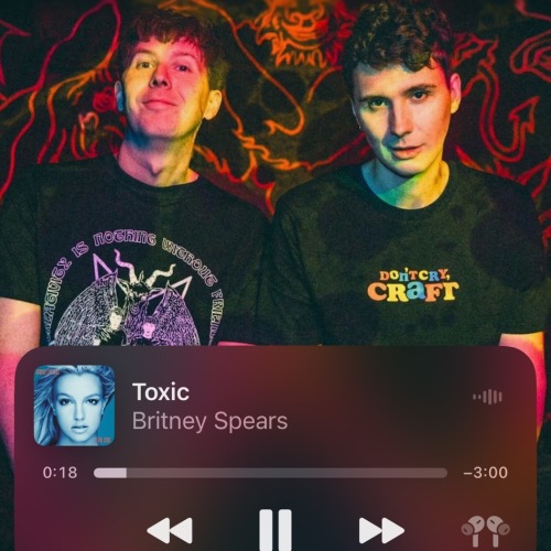 Having Dip N Pip As Wallpaper AND This Song Starts Playing On Shuffle? I'm Blessed