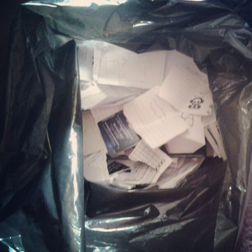 Mal começamos e o saco ta cheio haha #paper #instagram #hate #iphonesia #follow4follow #like4like #followme