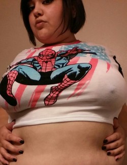 venomonherlipstick:  Someone requested more spidey shirt pics.❤