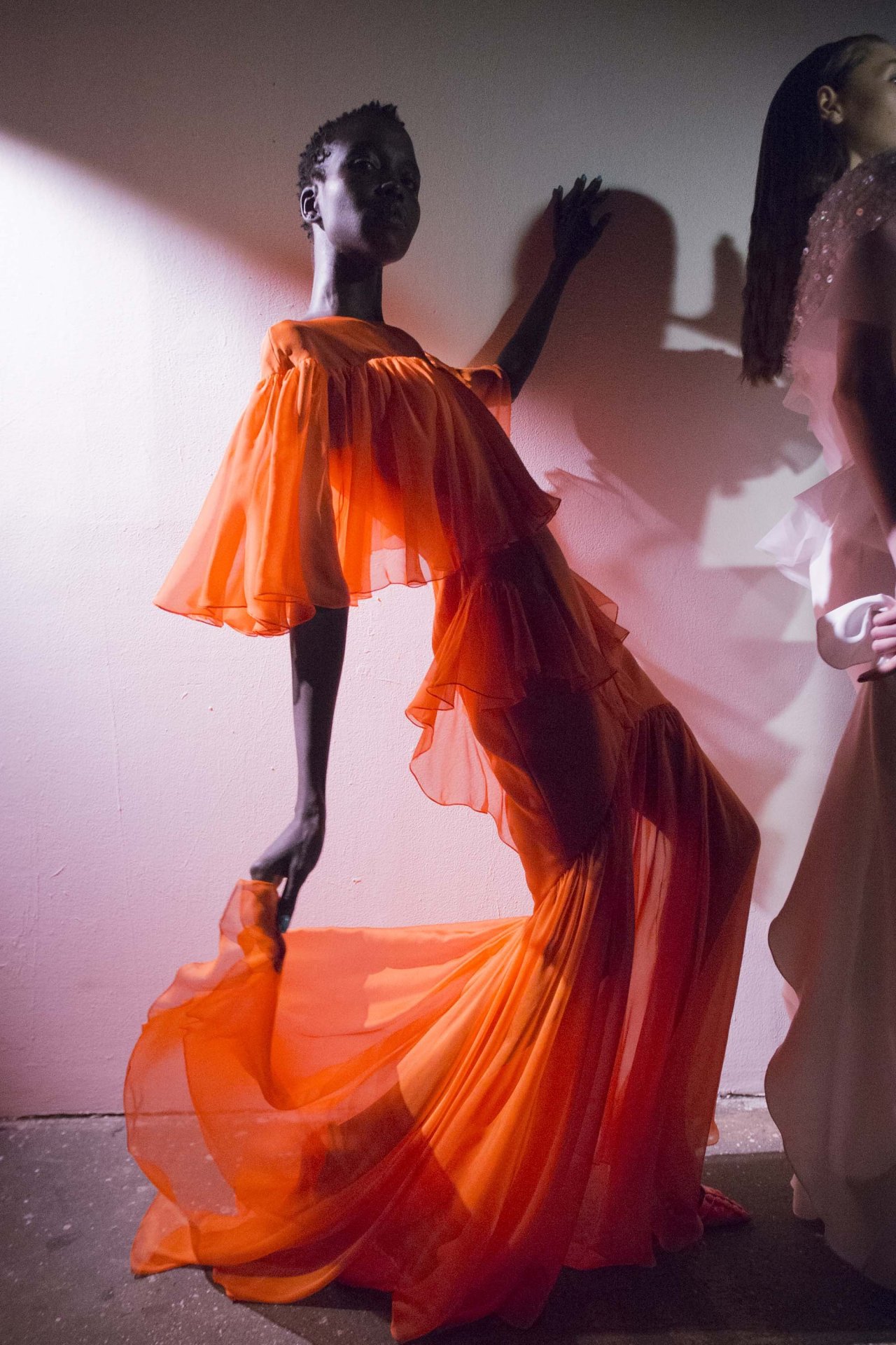 lastfashionhero:  Backstage at Christian Siriano Spring/Summer 2017 