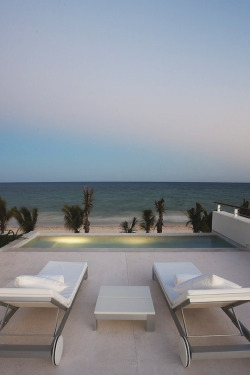 livingpursuit:  Blue Diamond Riviera Maya