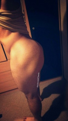 manrumpsxxx:  Follow Me For The Sexiest Rumps