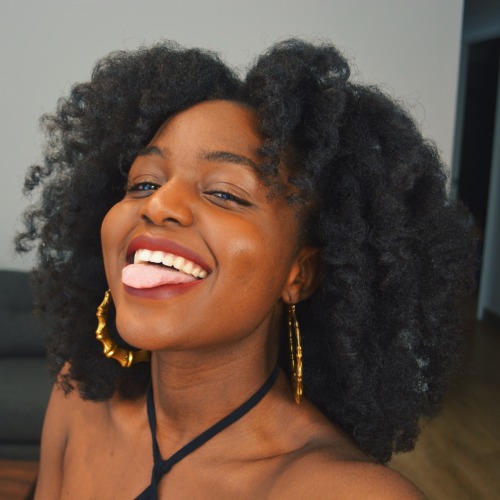 westafricanbaby: When I decided to try a curling wand on my thick 4c hair Flawless. 