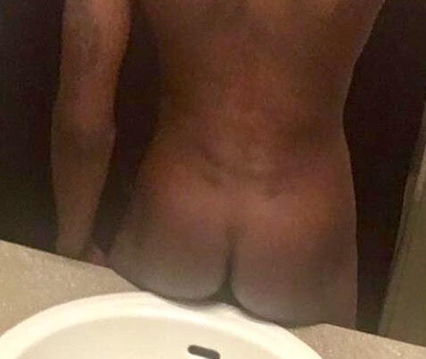 dallastx94:  dldude23:  Thank You to all my 12,800+ Followers for all the love. Here’s a little something for you guys. Keep rebloging my post!!! #DallasFreak #TeamBigDick 😏😏😏😏😏😏  🤤