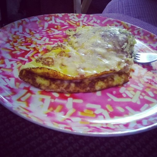 I make the best breakfast!!!! #eggs #omelete #yummy #food #foodporn #yum
