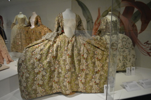 southcarolinadove: coronaaustrinacostumes: Photographs of 18th century garments on display from the 