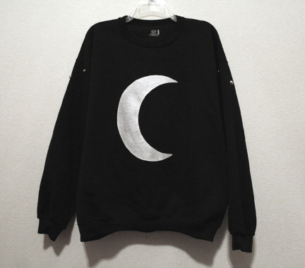 bombisbomb:Unisex Crescent Moon Sweater$28