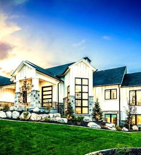 Transitional Exterior - Stone