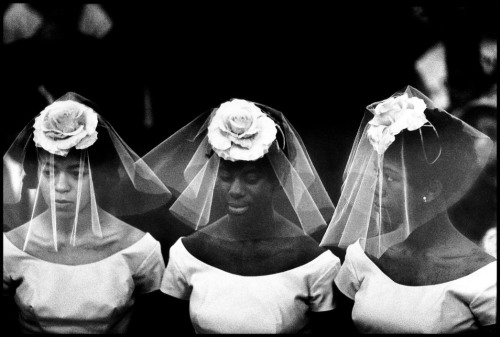 New York City. Harlem. 1962. Bridesmaids at a wedding.