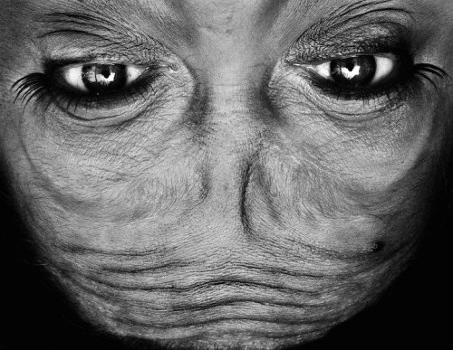 mymodernmet:  How different can someone appear if you simply change the way that you’d normally look at them? Cape Town-based photographer Anelia Loubser explores this idea in her series Alienation, which is a collection of portraits that capture people