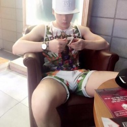 vuvivuvi:  duythodancer:   sexydick981:   hoangnamlau:  Hotboy Nguyễn Anh Nam part2 Nickname: Daniel Khoa Nam; Nam milk Hà Nội Cu to Nghe đồn là BI - TOP  Ngọt vl   Anh Nam chứ ai :))   Good 