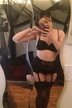 zenaxaria:2014 aka the year of really sick nudes (go me)