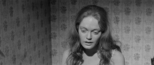 Elizabeth Hartman as Selina D'Arcey /A Patch of Blue (1965)Academy Award Nominated as Best Actress
