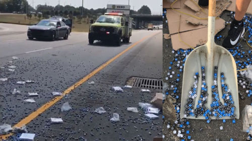 atalana: oldschoolfrp: Truck Carrying Gaming Dice Spills Onto Highway, Rolls A Perfect 756,000 “