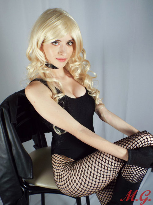 hotcosplaychicks:  Call me ‘Dinah’ by AgosAshford  Check out http://hotcosplaychicks.tumblr.com for more awesome cosplay