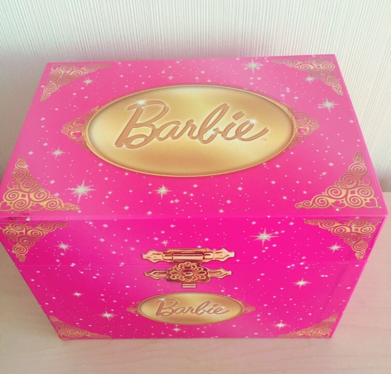 disneymagic-barbieworld:Classic Barbie movie marathon anyone? 💗